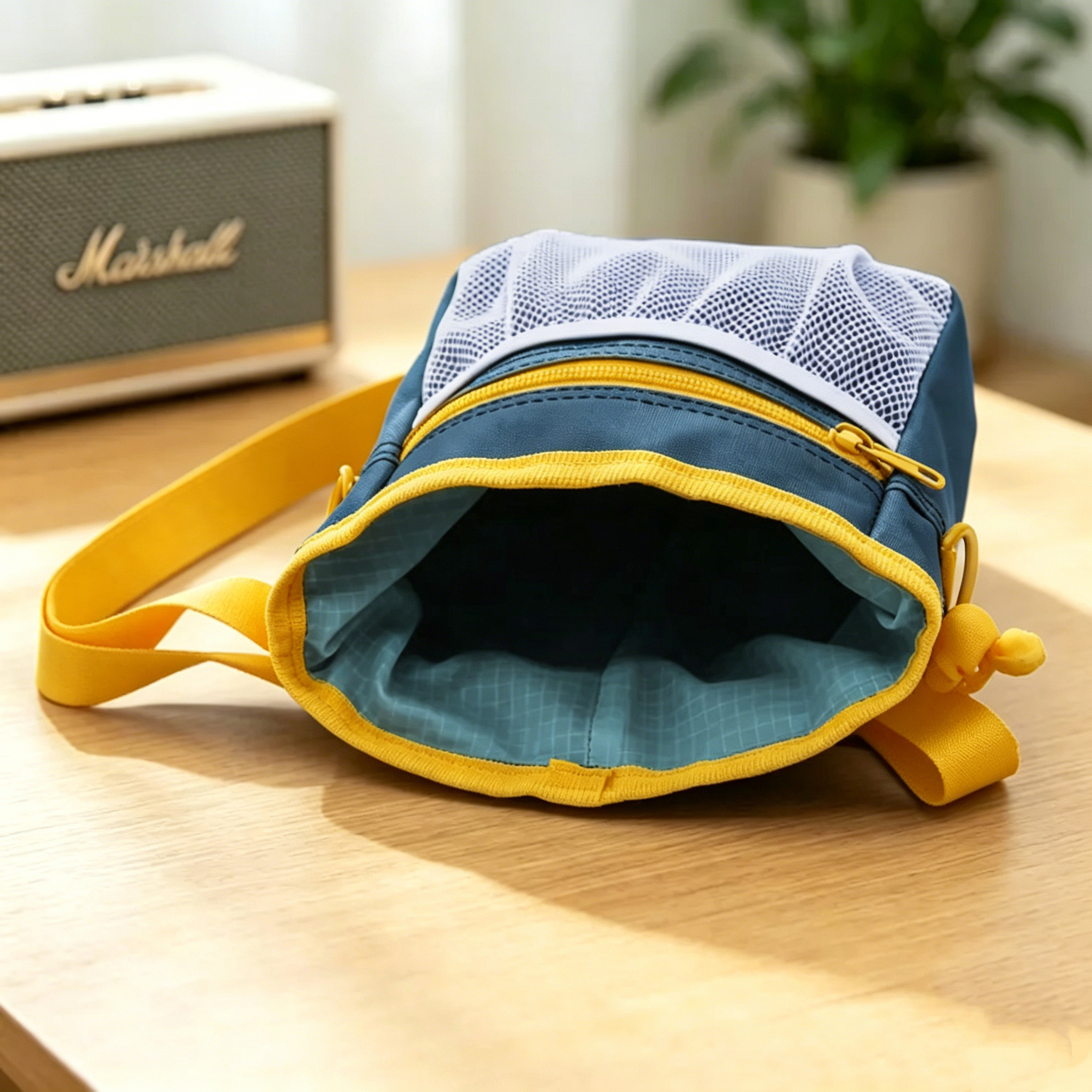 Pet Urban Mesh Walk Organizer Pouch